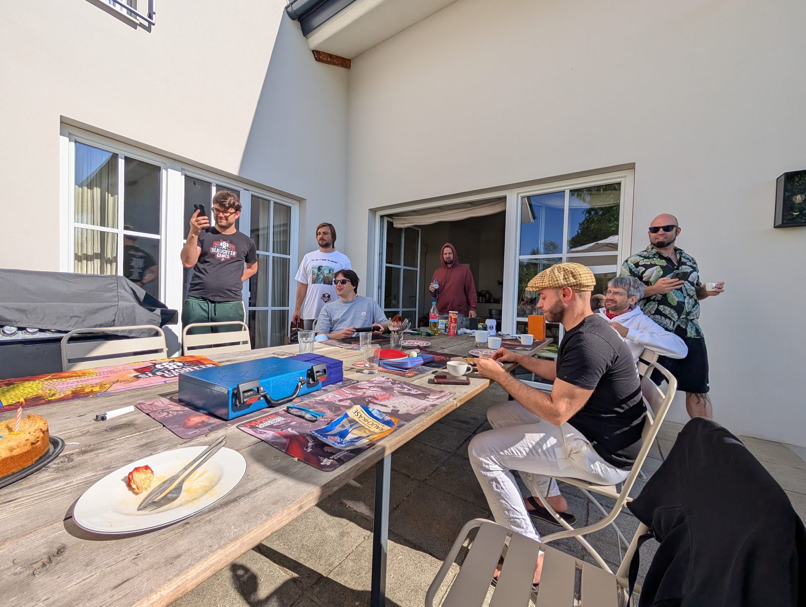 Gedraftet wird auf der Terrasse – Tisch an Tisch